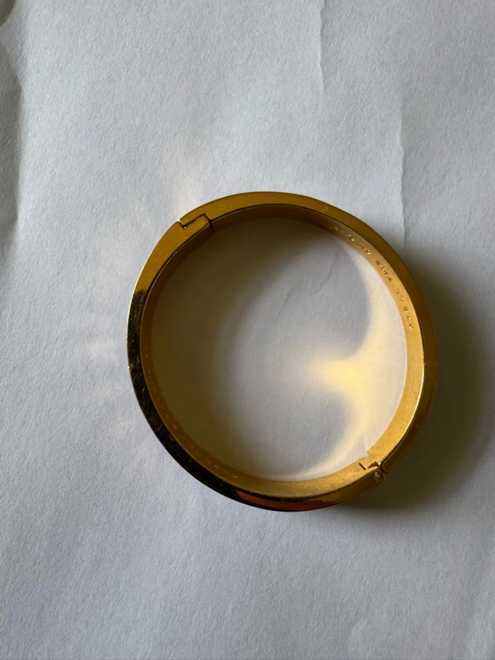 kate spade new york Gold-Tone Cuff Bracelet with 'STEAL THE SHOW' Engraving - Picture 2 of 7